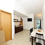 In With Sea View, Balcony, Air Conditioning, Wi-fi 公寓