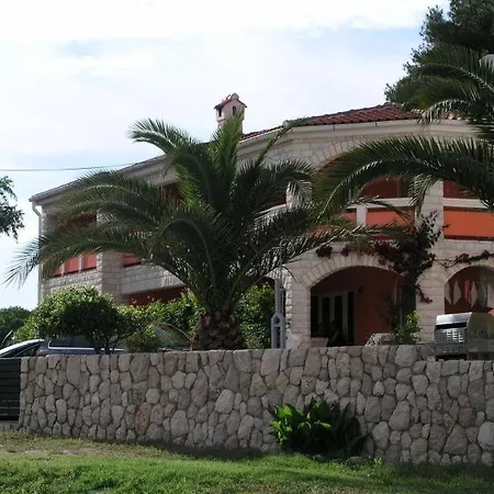 In With Sea View, Balcony, Air Conditioning, Wi-fi *