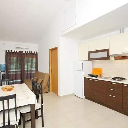 In With Sea View, Balcony, Air Conditioning, Wi-fi Apartmán Vir
