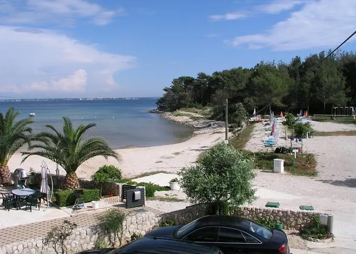 In With Sea View, Balcony, Air Conditioning, Wi-fi * Vir